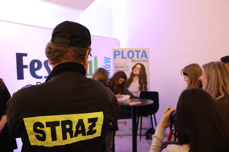 Strażacy z OSP Biskupice zabezpieczali Festiwal Książki w Miechowie